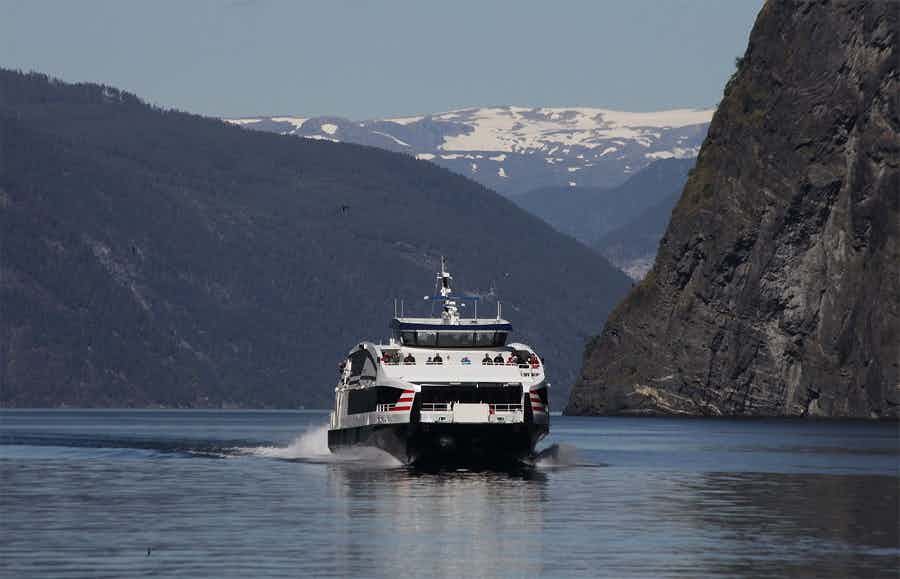 fjord cruise sogndal