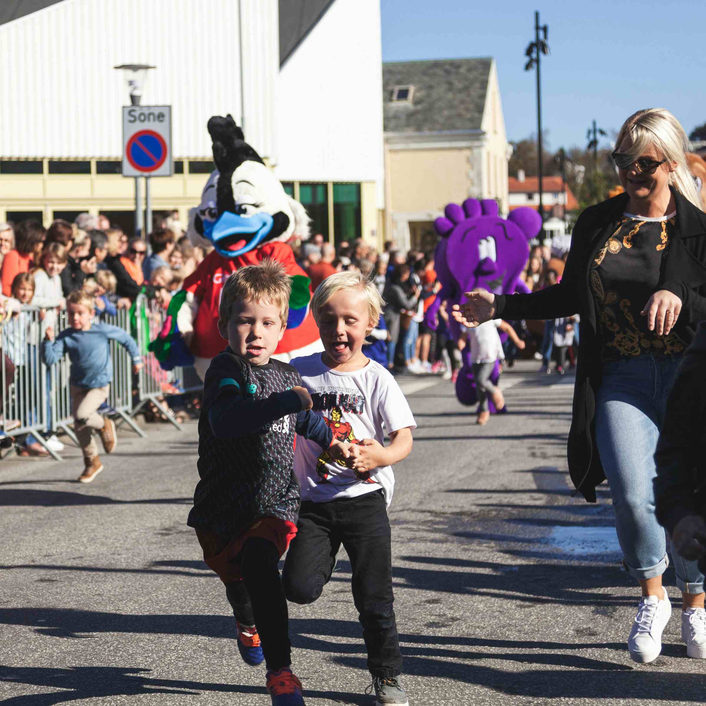 Flotte, gamle traktorer